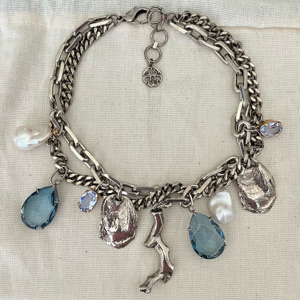 Alexander McQueen Coral Charm Chain
Choker Necklace - Picture 6 of 14